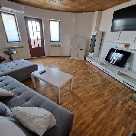 Apartment Piata Muncii With A View Bükreş Dış mekan fotoğraf